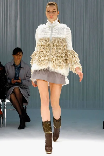 Look 1